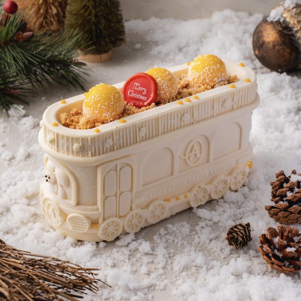 Alice's Christmas Logcake